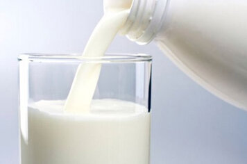 Secretaria da Saúde determina recolhimento de leite adulterado